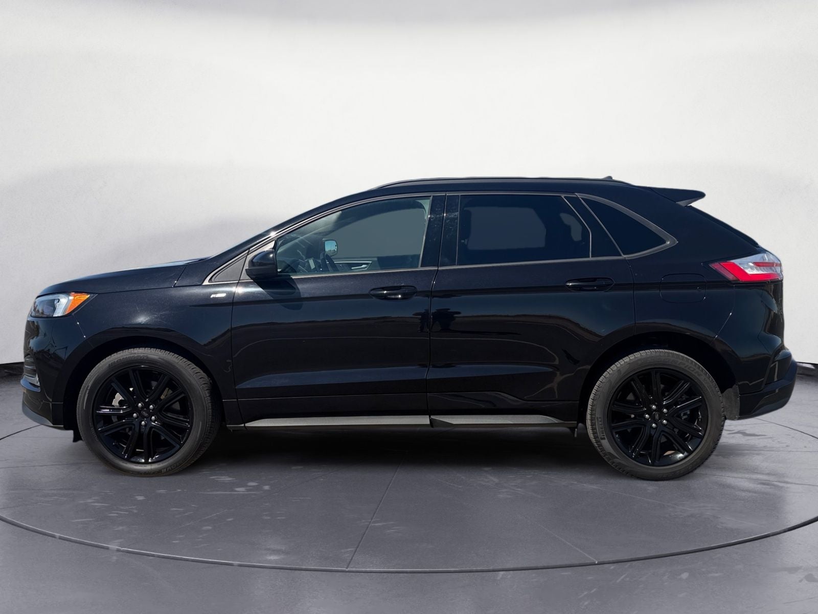 2023 Ford Edge ST Line