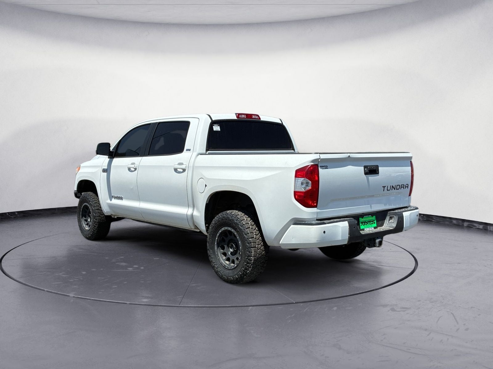 2017 Toyota Tundra SR5